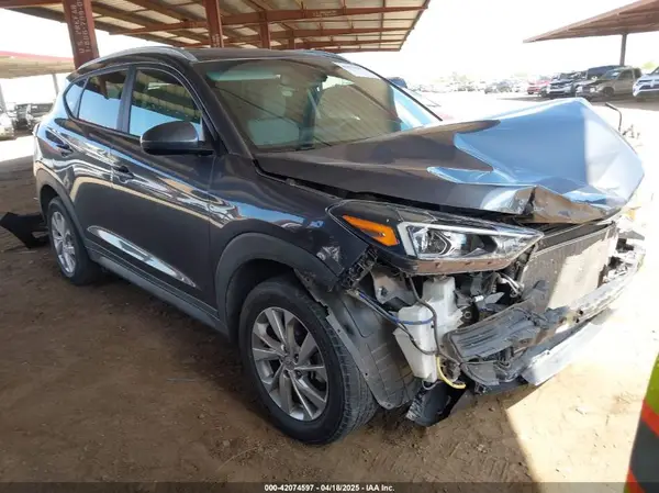 KM8J33A44MU403018 2021 HYUNDAI TUCSON - Image 1