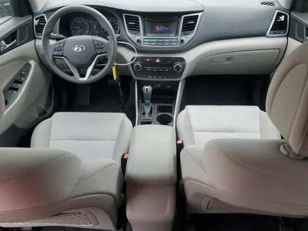 KM8J33A45GU076200 2016 HYUNDAI TUCSON - Image 8