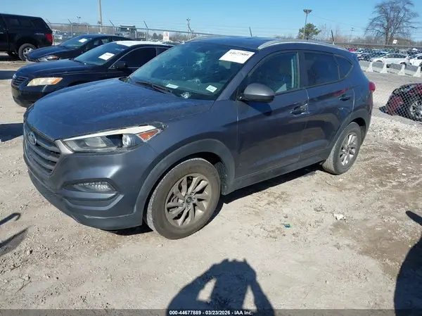 KM8J33A45GU082921 2016 HYUNDAI TUCSON - Image 2