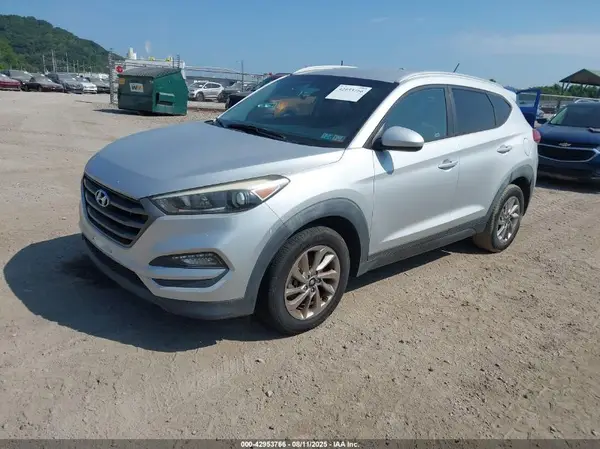 KM8J33A45GU091568 2016 HYUNDAI TUCSON - Image 2