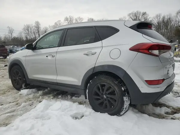 KM8J33A45GU110863 2016 HYUNDAI TUCSON - Image 2