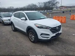 KM8J33A45GU113813 2016 HYUNDAI TUCSON