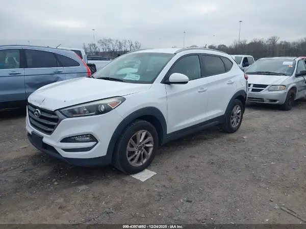 KM8J33A45GU113813 2016 HYUNDAI TUCSON - Image 2