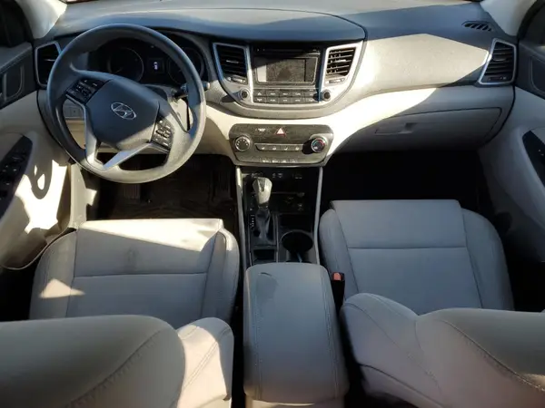 KM8J33A45GU133205 2016 HYUNDAI TUCSON - Image 8
