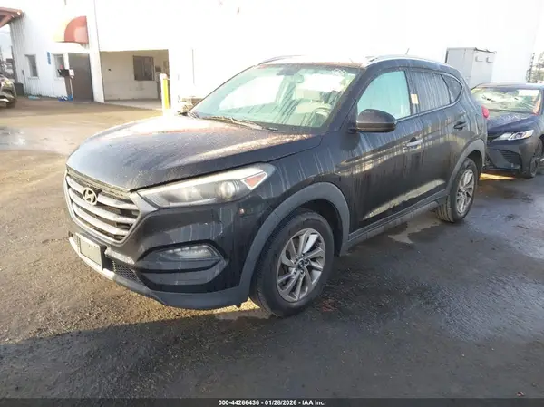 KM8J33A45GU138887 2016 HYUNDAI TUCSON - Image 2