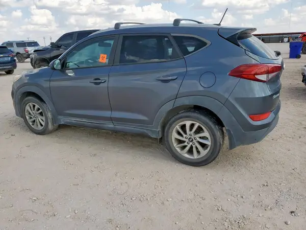 KM8J33A45GU146715 2016 HYUNDAI TUCSON - Image 2