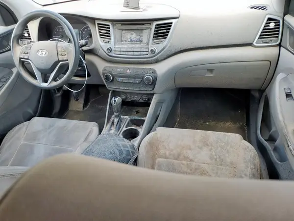 KM8J33A45GU146715 2016 HYUNDAI TUCSON - Image 8