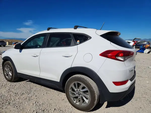 KM8J33A45GU161604 2016 HYUNDAI TUCSON - Image 2