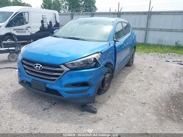 KM8J33A45GU184946 2016 HYUNDAI TUCSON - Image 2