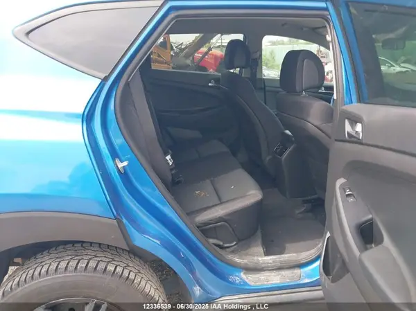 KM8J33A45GU184946 2016 HYUNDAI TUCSON - Image 8