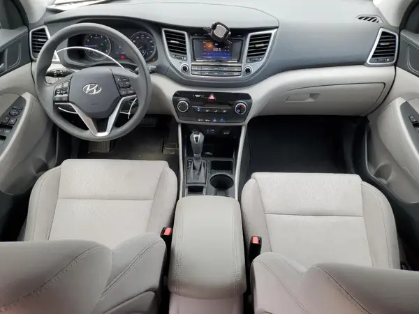 KM8J33A45GU189130 2016 HYUNDAI TUCSON - Image 8