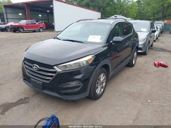 KM8J33A45GU196014 2016 HYUNDAI TUCSON - Image 2