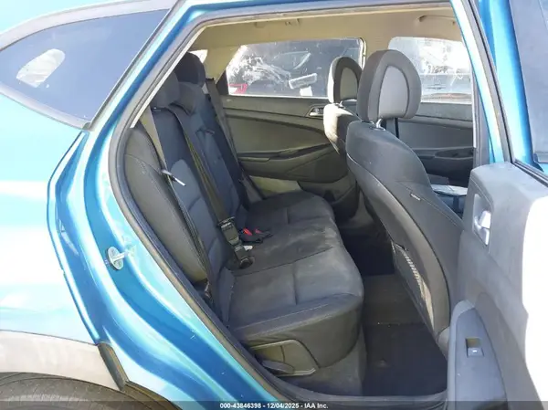 KM8J33A45GU204869 2016 HYUNDAI TUCSON - Image 8