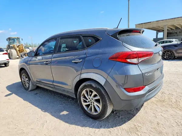 KM8J33A45GU206735 2016 HYUNDAI TUCSON - Image 2