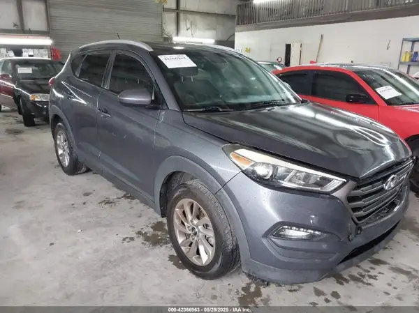 KM8J33A45GU209179 2016 HYUNDAI TUCSON - Image 1