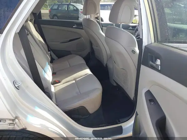 KM8J33A45GU223857 2016 HYUNDAI TUCSON - Image 8