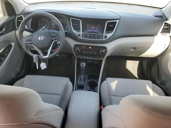 KM8J33A45GU224202 2016 HYUNDAI TUCSON - Image 8