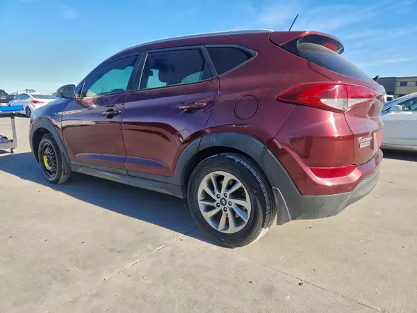 KM8J33A45GU244031 2016 HYUNDAI TUCSON - Image 2