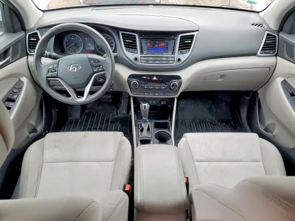 KM8J33A45GU250900 2016 HYUNDAI TUCSON - Image 8