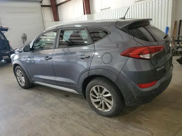 KM8J33A45HU252714 2017 HYUNDAI TUCSON - Image 2