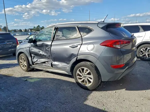 KM8J33A45HU260893 2017 HYUNDAI TUCSON - Image 2