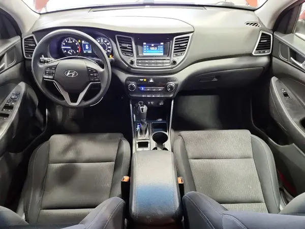 KM8J33A45HU273630 2017 HYUNDAI TUCSON - Image 8