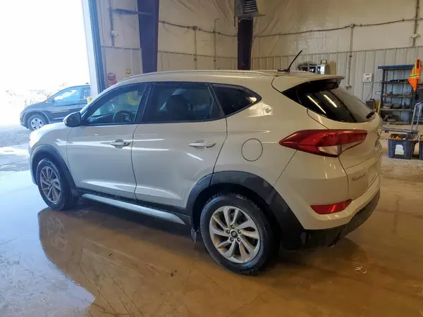KM8J33A45HU280092 2017 HYUNDAI TUCSON - Image 2