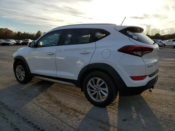 KM8J33A45HU297510 2017 HYUNDAI TUCSON - Image 2