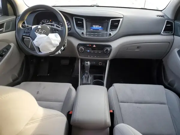 KM8J33A45HU297510 2017 HYUNDAI TUCSON - Image 8