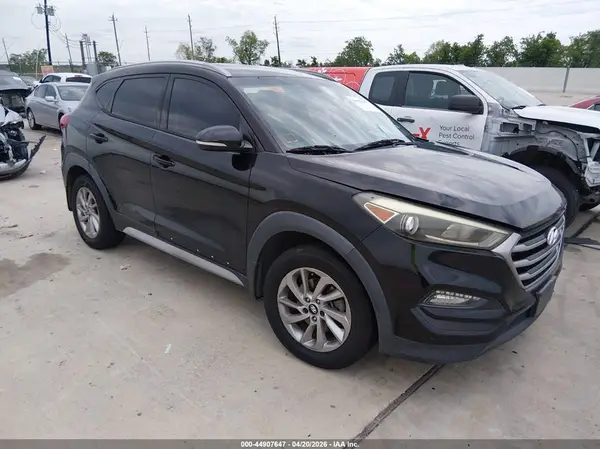 KM8J33A45HU365658 2017 HYUNDAI TUCSON - Image 1