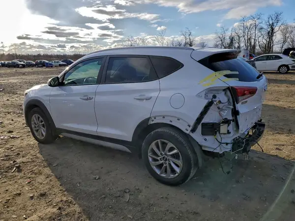 KM8J33A45HU368270 2017 HYUNDAI TUCSON - Image 2