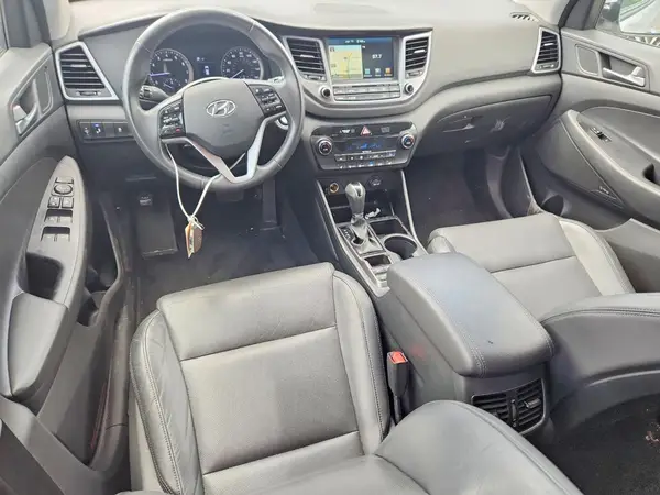 KM8J33A45HU368298 2017 HYUNDAI TUCSON - Image 8