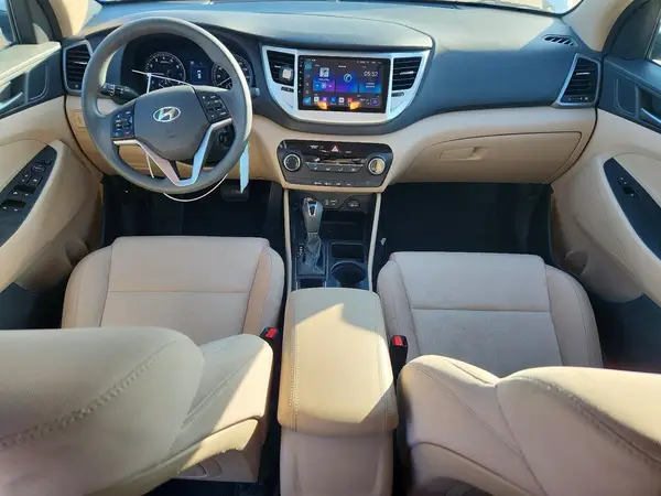 KM8J33A45HU383562 2017 HYUNDAI TUCSON - Image 8