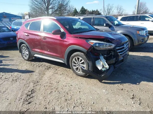 KM8J33A45HU391175 2017 HYUNDAI TUCSON - Image 1