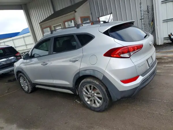 KM8J33A45HU400702 2017 HYUNDAI TUCSON - Image 2