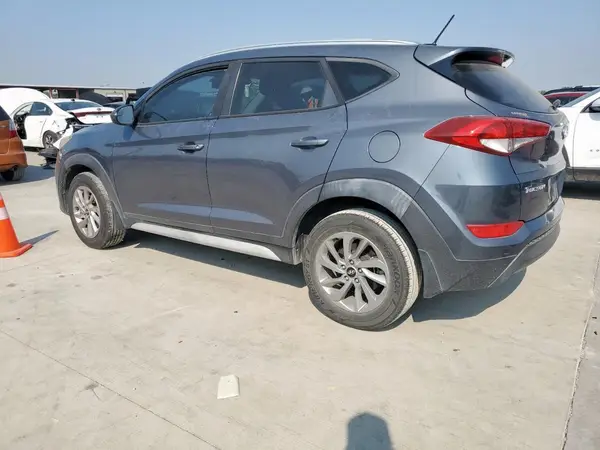 KM8J33A45HU401218 2017 HYUNDAI TUCSON - Image 2
