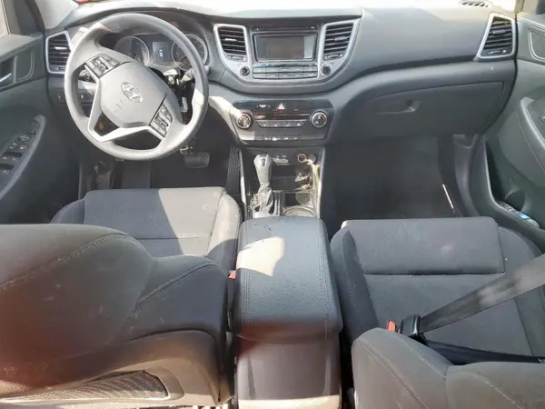 KM8J33A45HU401218 2017 HYUNDAI TUCSON - Image 8