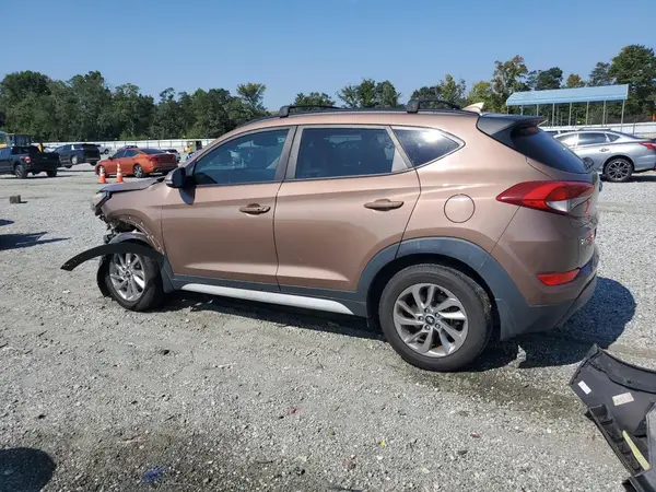 KM8J33A45HU412896 2017 HYUNDAI TUCSON - Image 2