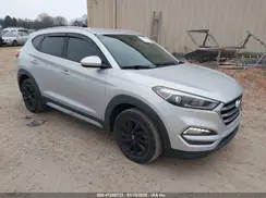 KM8J33A45HU415555 2017 HYUNDAI TUCSON