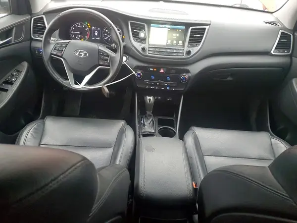 KM8J33A45HU423154 2017 HYUNDAI TUCSON - Image 8
