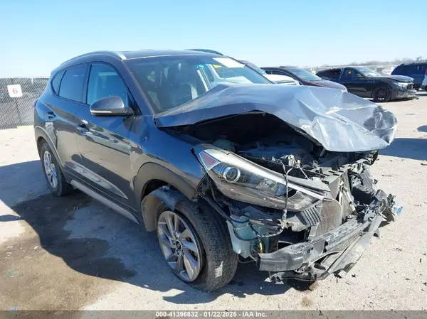 KM8J33A45HU428743 2017 HYUNDAI TUCSON - Image 1
