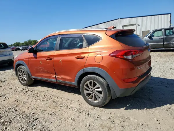 KM8J33A45HU438138 2017 HYUNDAI TUCSON - Image 2