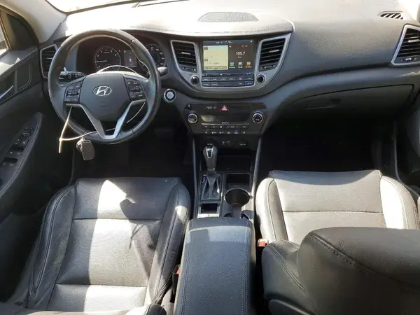 KM8J33A45HU438138 2017 HYUNDAI TUCSON - Image 8