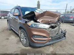 KM8J33A45HU443937 2017 HYUNDAI TUCSON