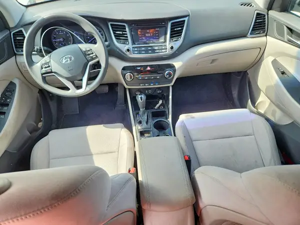 KM8J33A45HU455859 2017 HYUNDAI TUCSON - Image 8