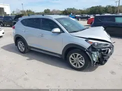 KM8J33A45HU455943 2017 HYUNDAI TUCSON