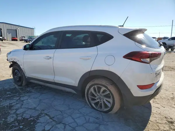 KM8J33A45HU494712 2017 HYUNDAI TUCSON - Image 2