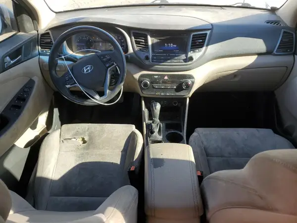 KM8J33A45HU494712 2017 HYUNDAI TUCSON - Image 8