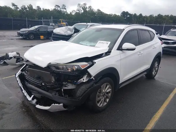KM8J33A45HU502694 2017 HYUNDAI TUCSON - Image 2