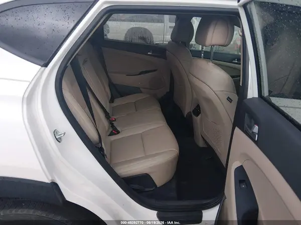 KM8J33A45HU502694 2017 HYUNDAI TUCSON - Image 8
